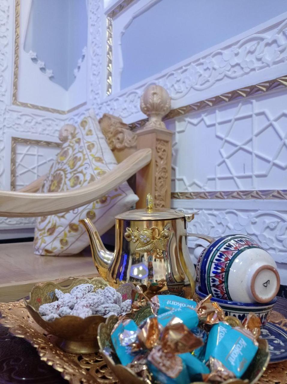 Hotel Rizqiro'Z Boutique 부하라 외부 사진