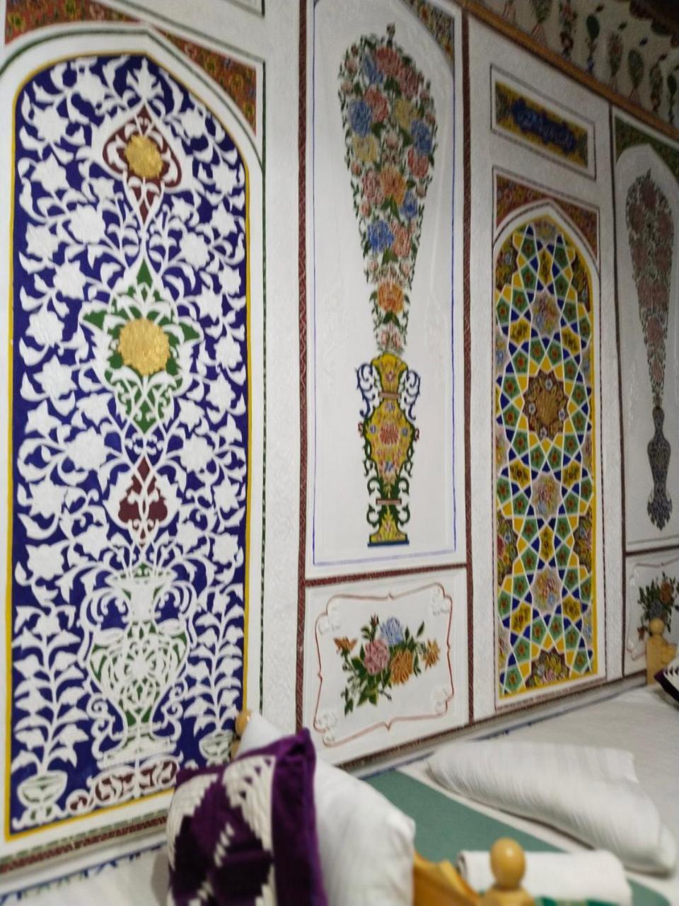 Hotel Rizqiro'Z Boutique 부하라 외부 사진