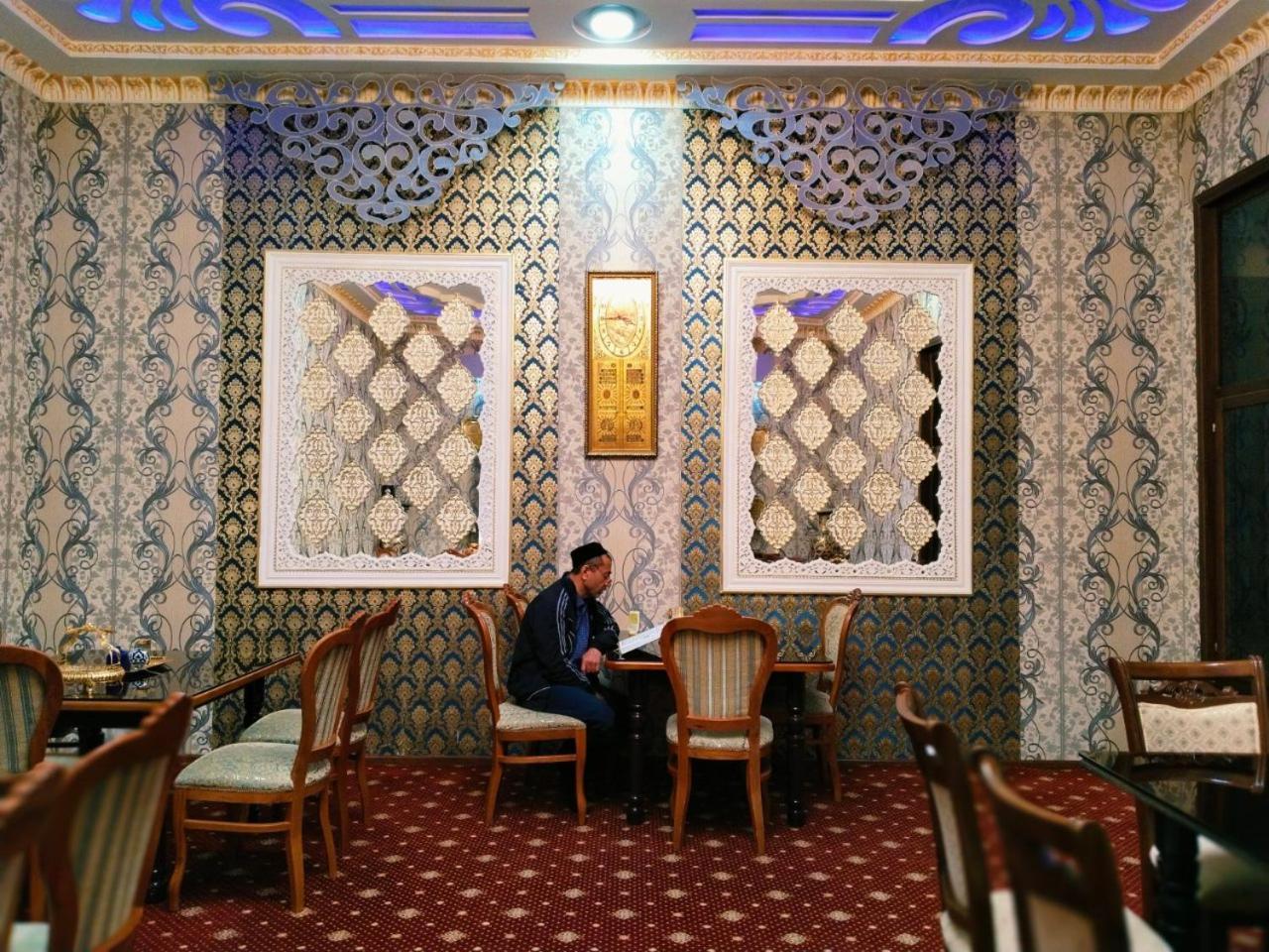 Hotel Rizqiro'Z Boutique 부하라 외부 사진