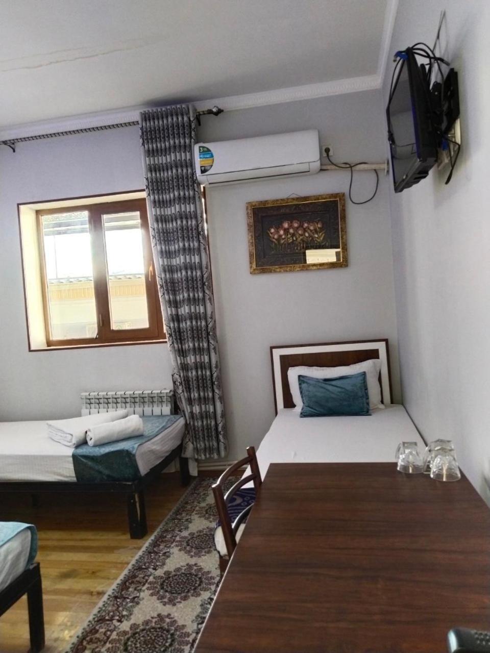 Hotel Rizqiro'Z Boutique 부하라 외부 사진