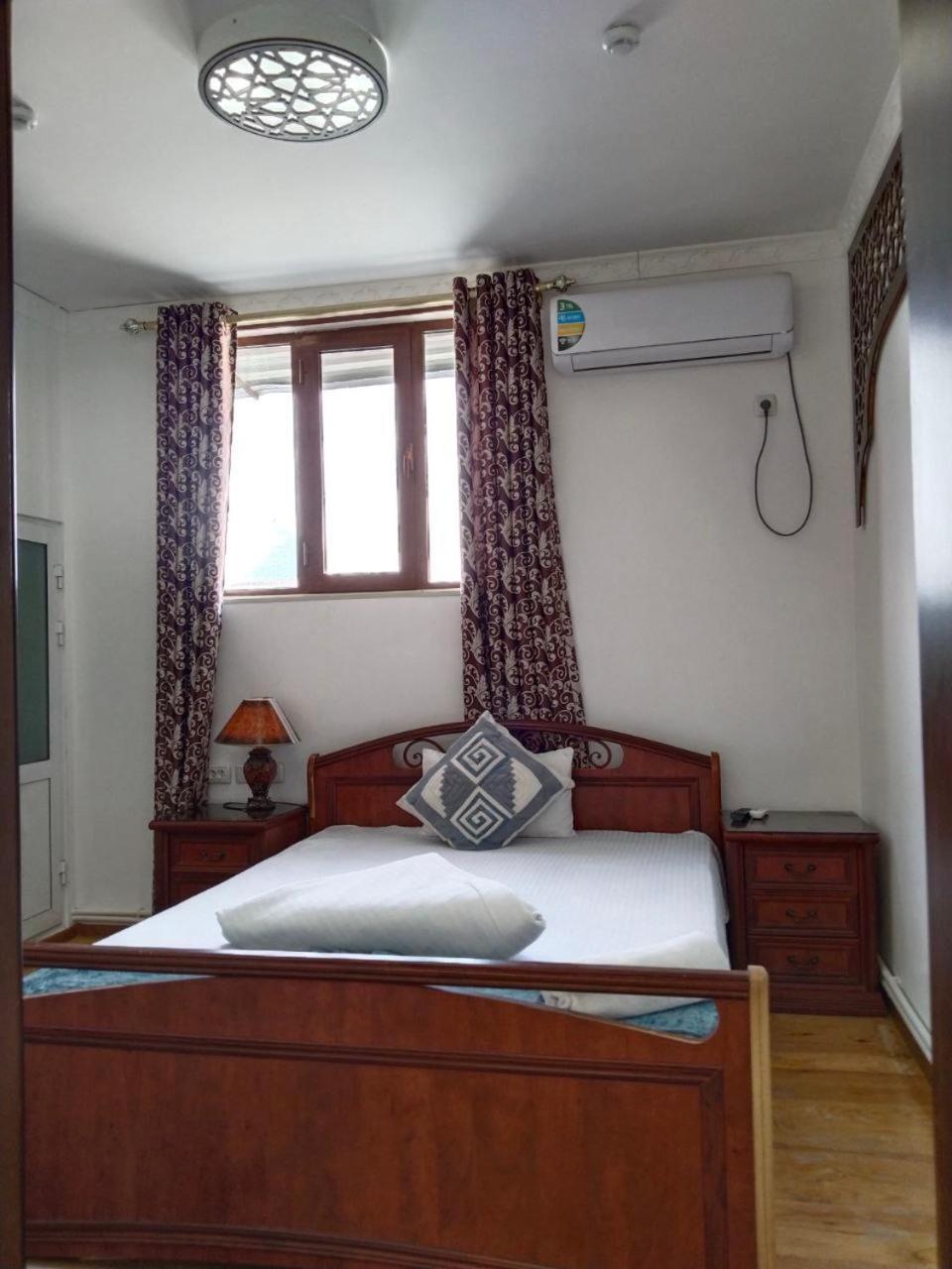 Hotel Rizqiro'Z Boutique 부하라 외부 사진